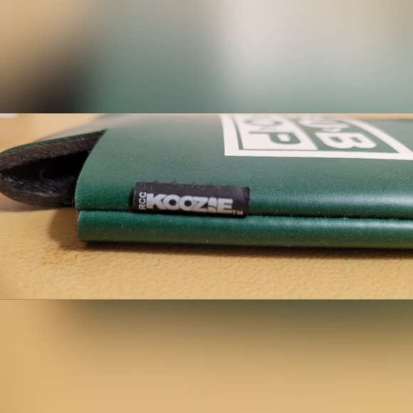 SUB POP Original Koozie Green NWOT Drink Beer Can Cozy Koozy Bottle Music Label - Picture 3 of 10